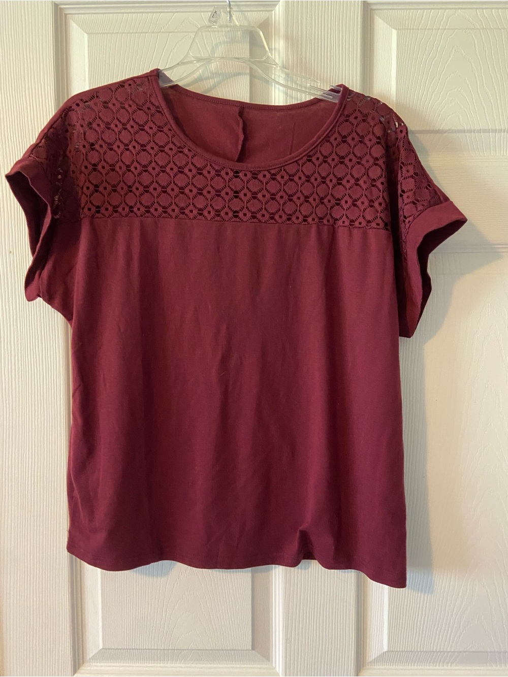 Women's Burgundy Crochet Yoke Short Sleeve Top